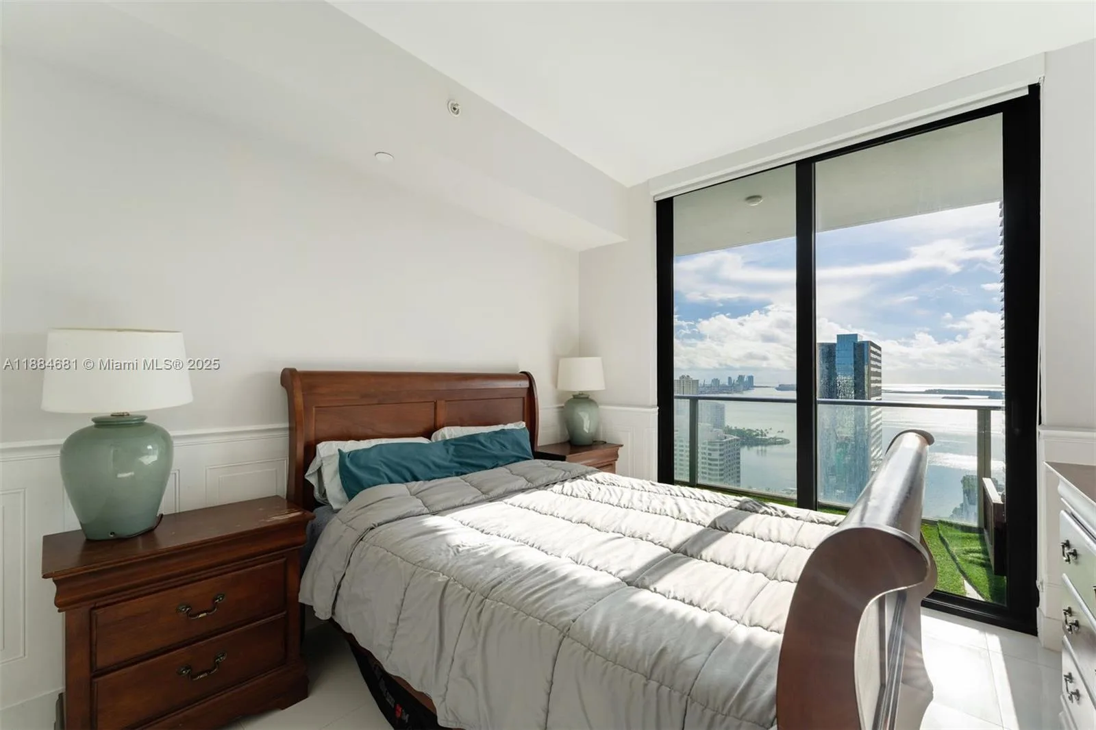 1010 Brickell Ave # 3004, Miami, FL 33131 photo 13