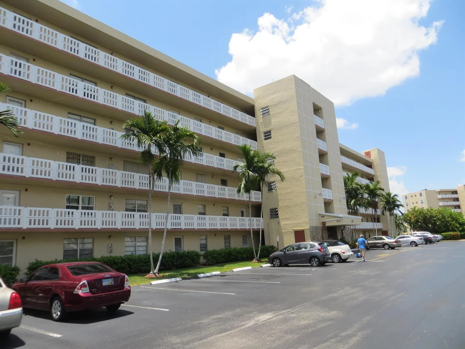 401 SE 3rd Street # 204, Dania Beach, FL 33004 photo 2