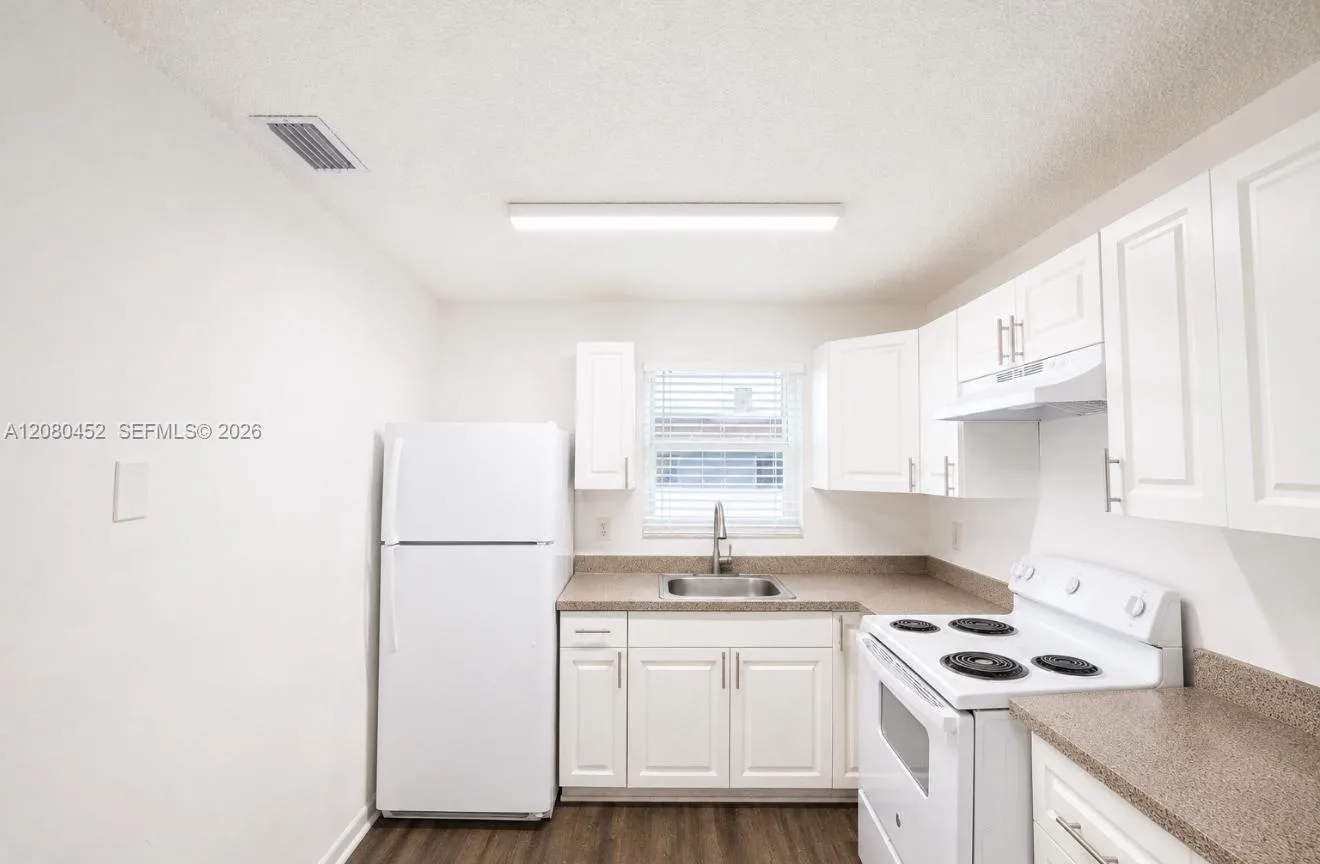 6141 W 22nd Ct # 203, Hialeah, FL 33016