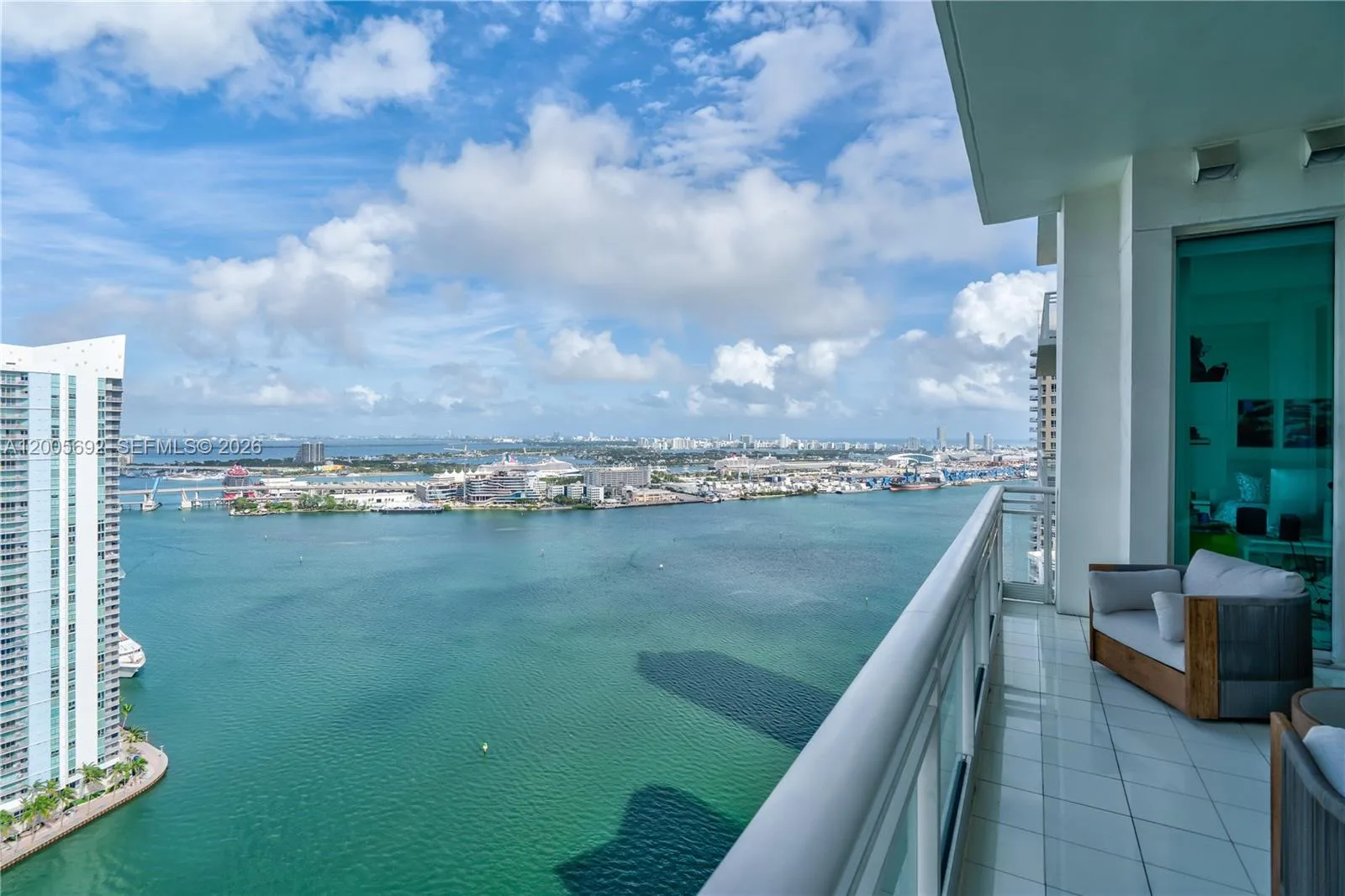 900 Brickell Key Blvd # 3002, Miami, FL 33131 photo 10