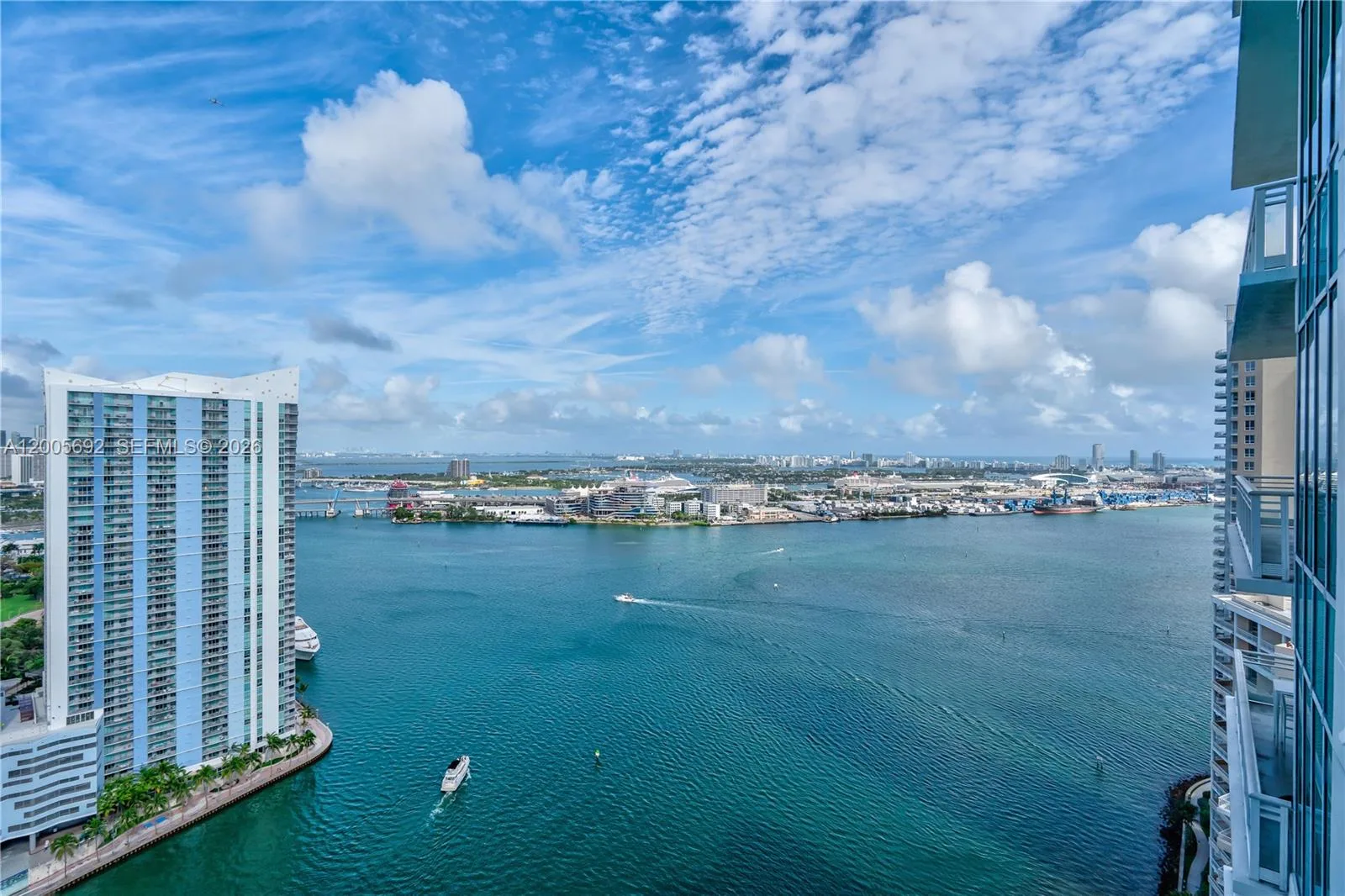 900 Brickell Key Blvd # 3002, Miami, FL 33131 photo 2
