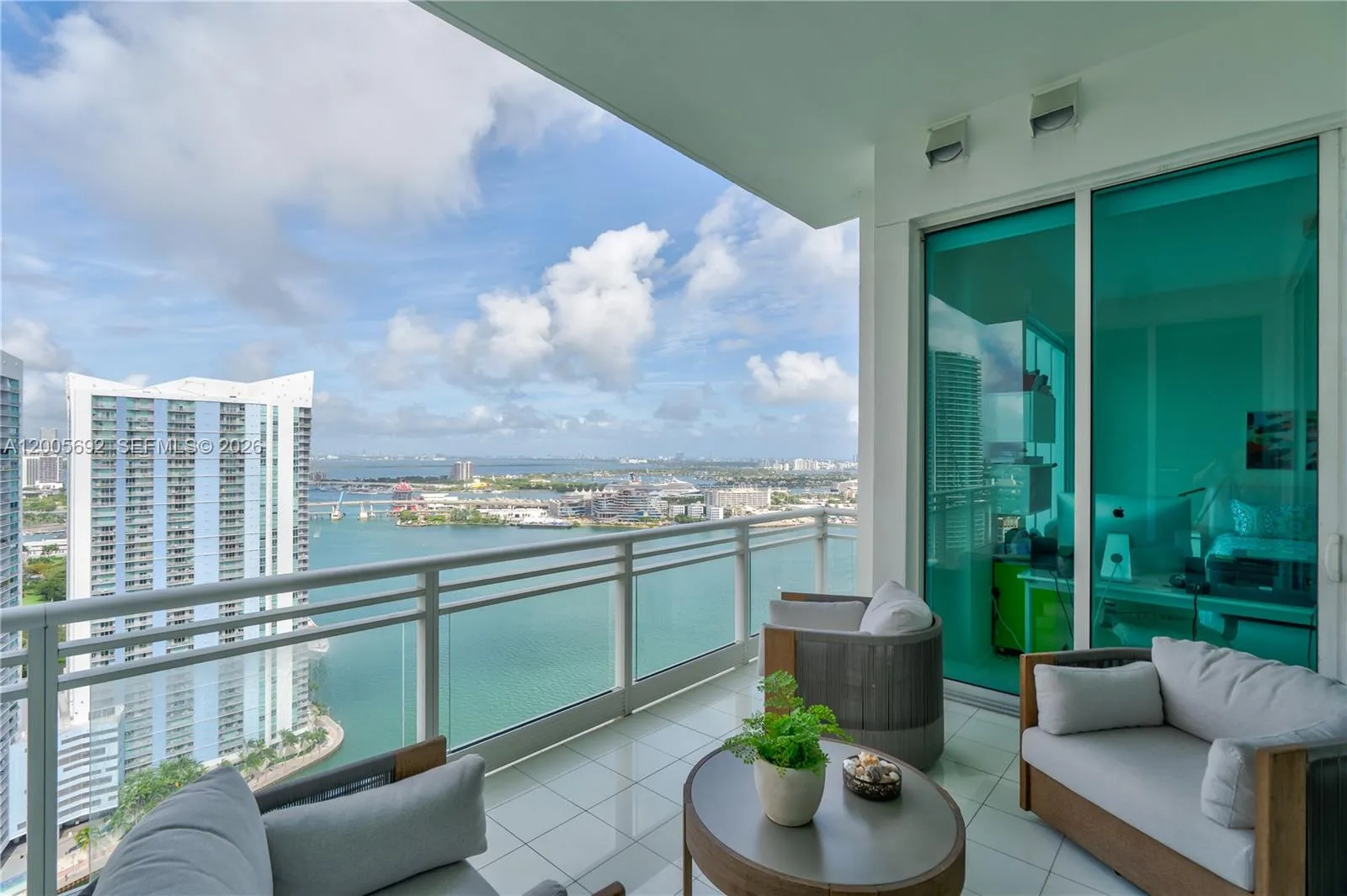 900 Brickell Key Blvd # 3002, Miami, FL 33131 photo 3