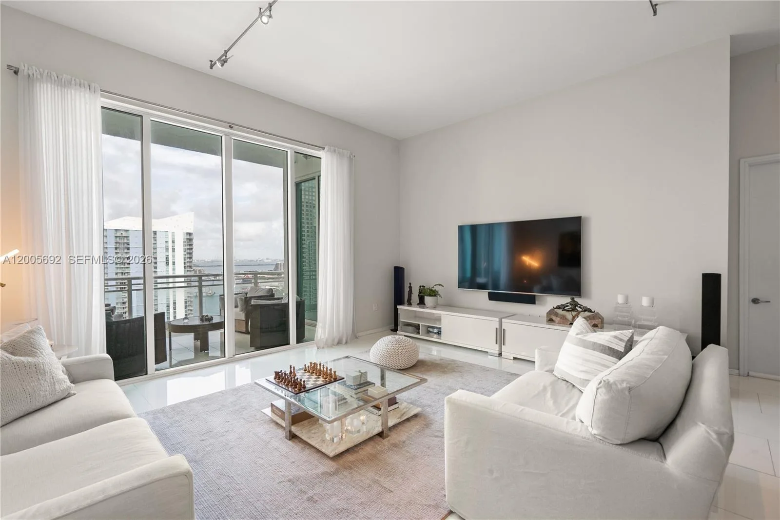 900 Brickell Key Blvd # 3002, Miami, FL 33131 photo 6