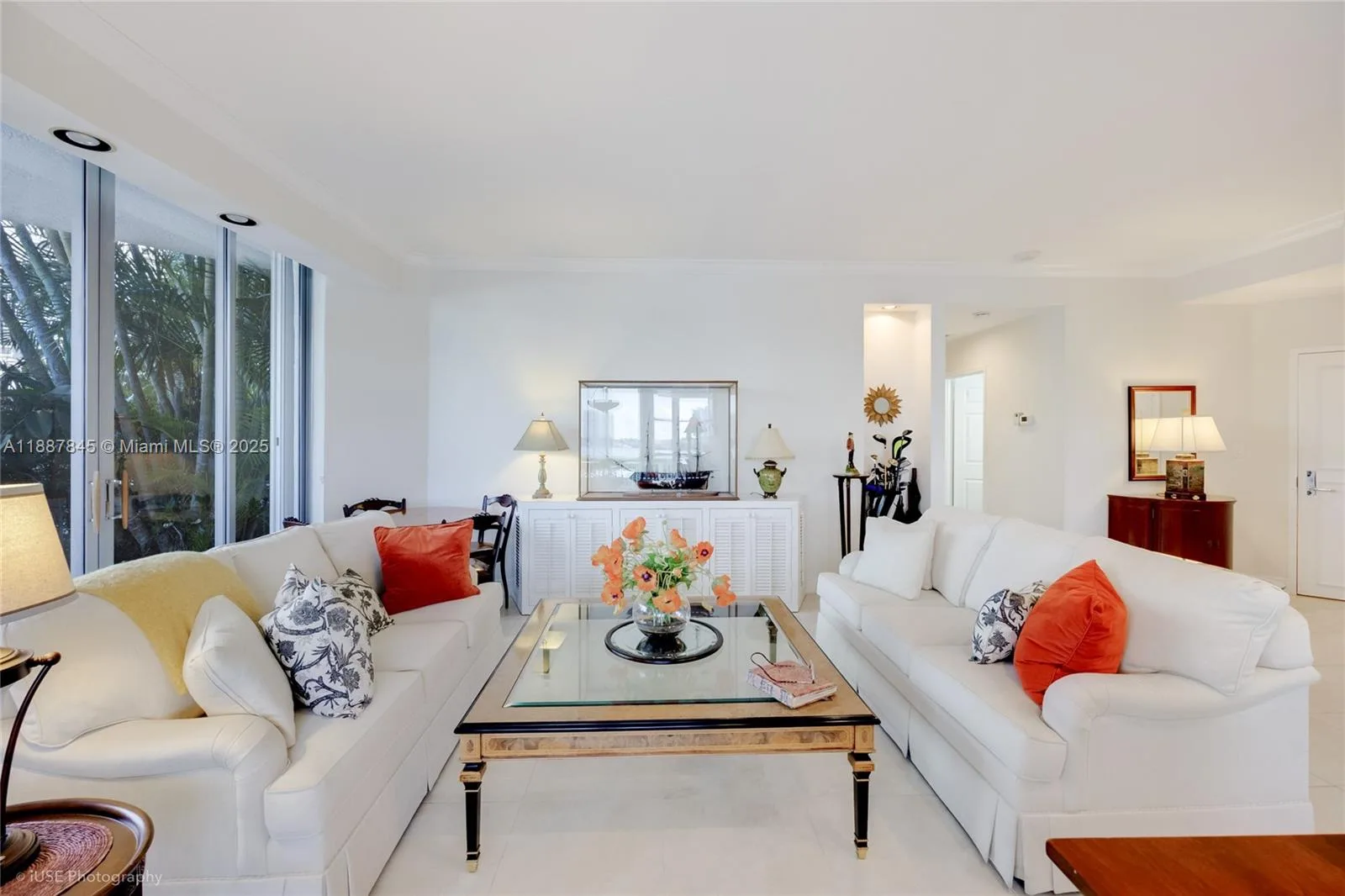 3530 Mystic Pointe Dr # 101, Aventura, FL 33180