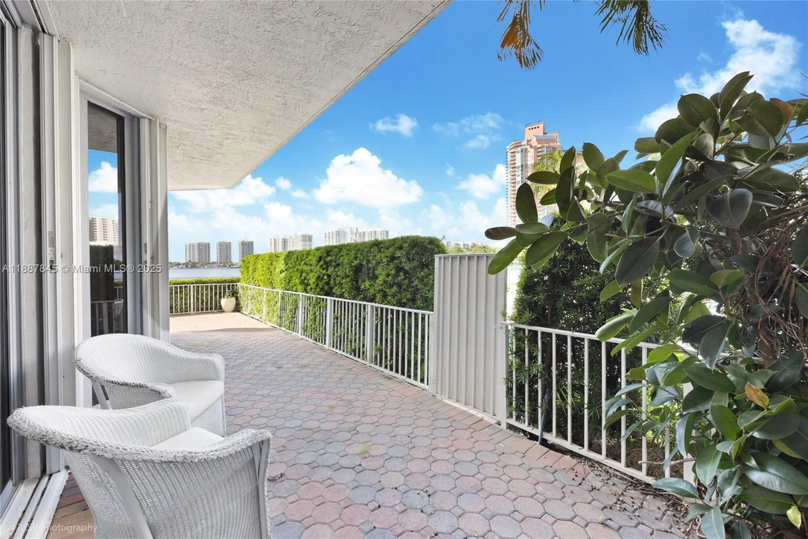 3530 Mystic Pointe Dr # 101, Aventura, FL 33180 photo 12