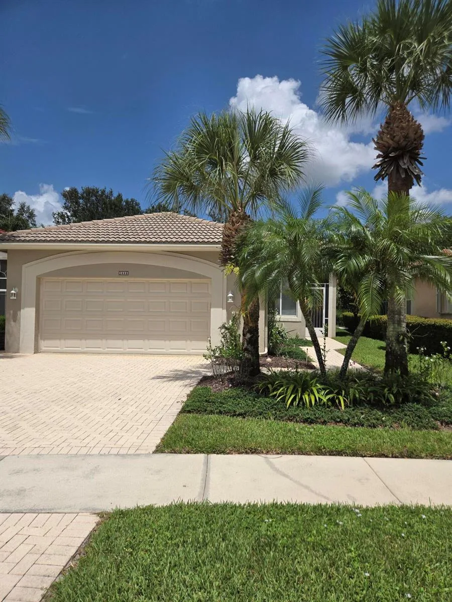 2680 CLIPPER Circle, West Palm Beach, FL 33411