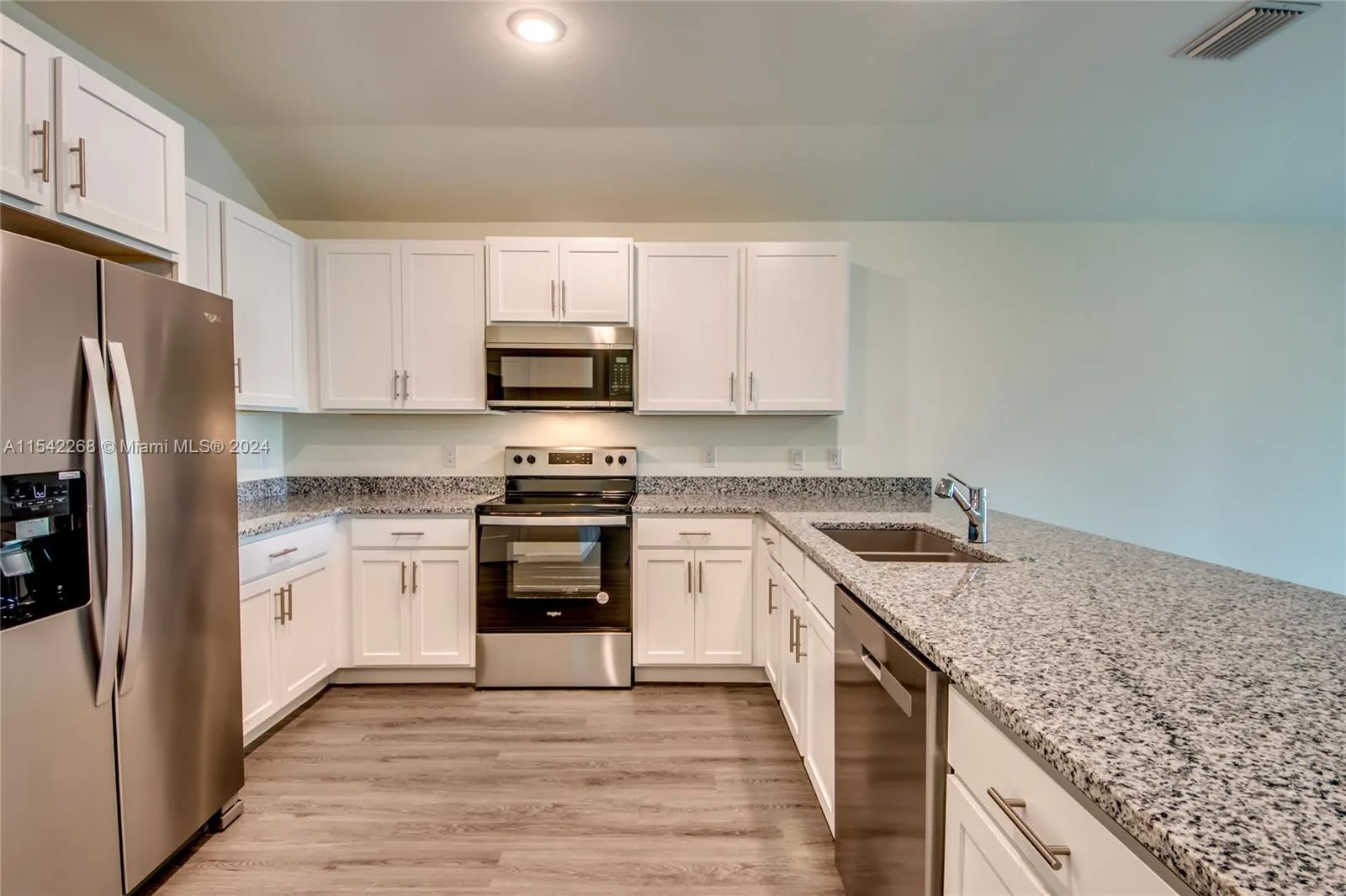 26 NE 6th Street, Cape Coral, FL 33909 photo 2