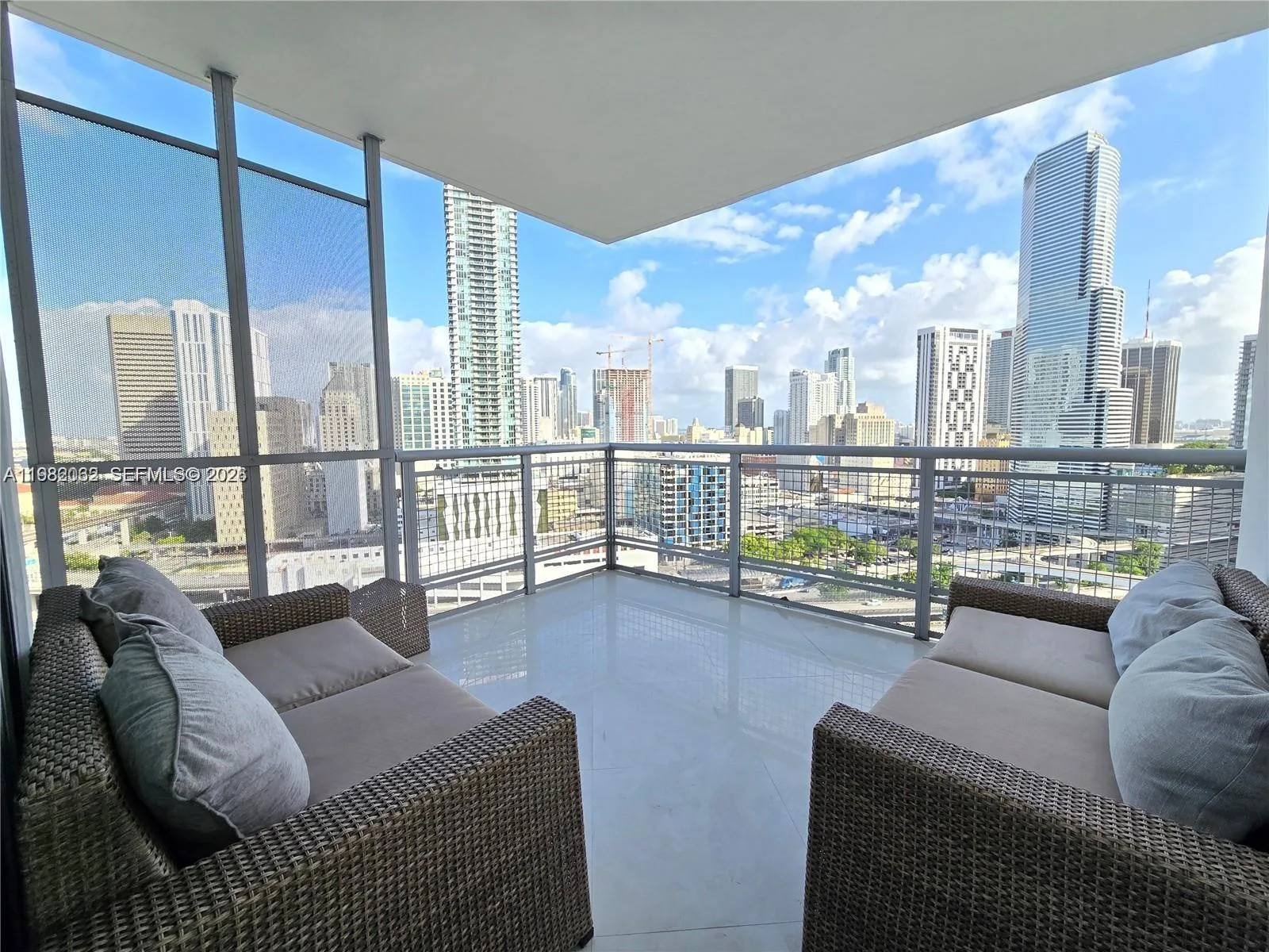 350 S Miami Ave # 2109, Miami, FL 33130