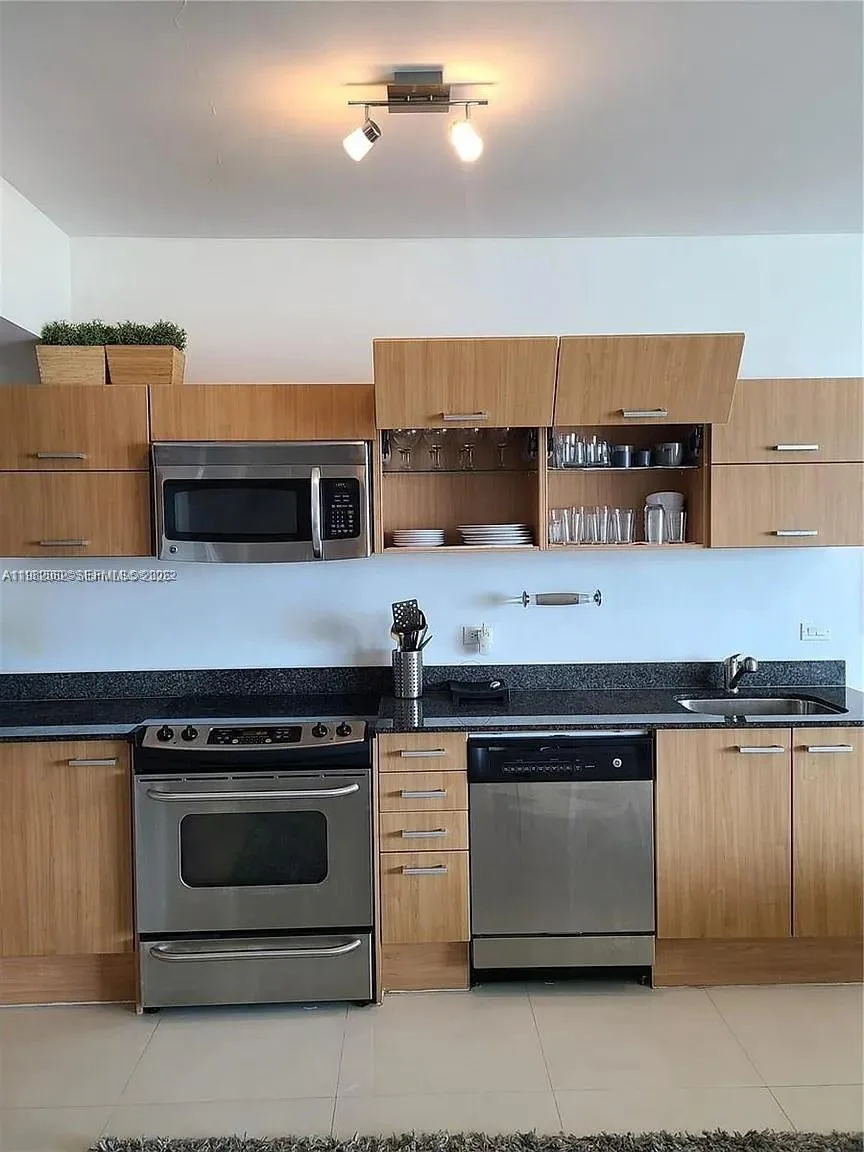 350 S Miami Ave # 2109, Miami, FL 33130 photo 5