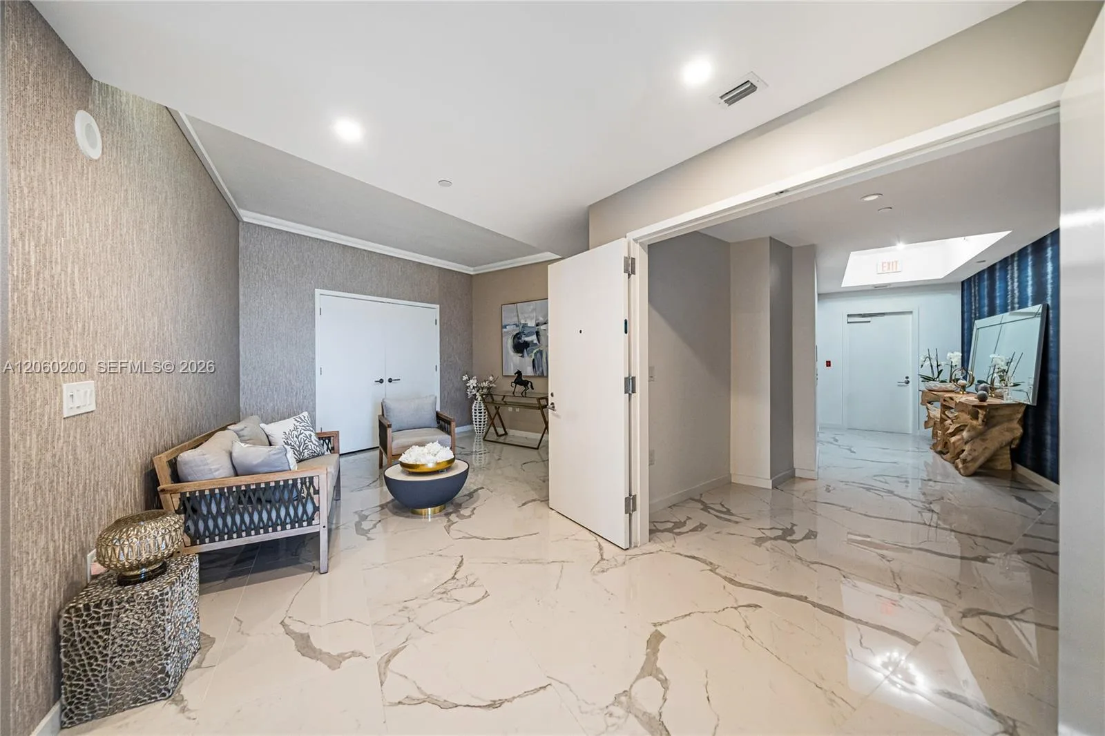 851 NE 1st Ave # 2911, Miami, FL 33132 photo 5