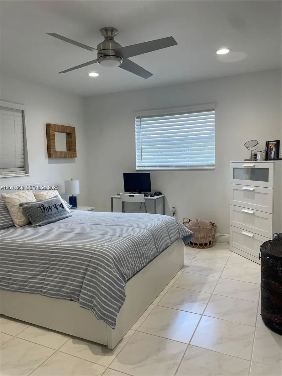 9590 NW 24th Pl, Sunrise, FL 33322 photo 5