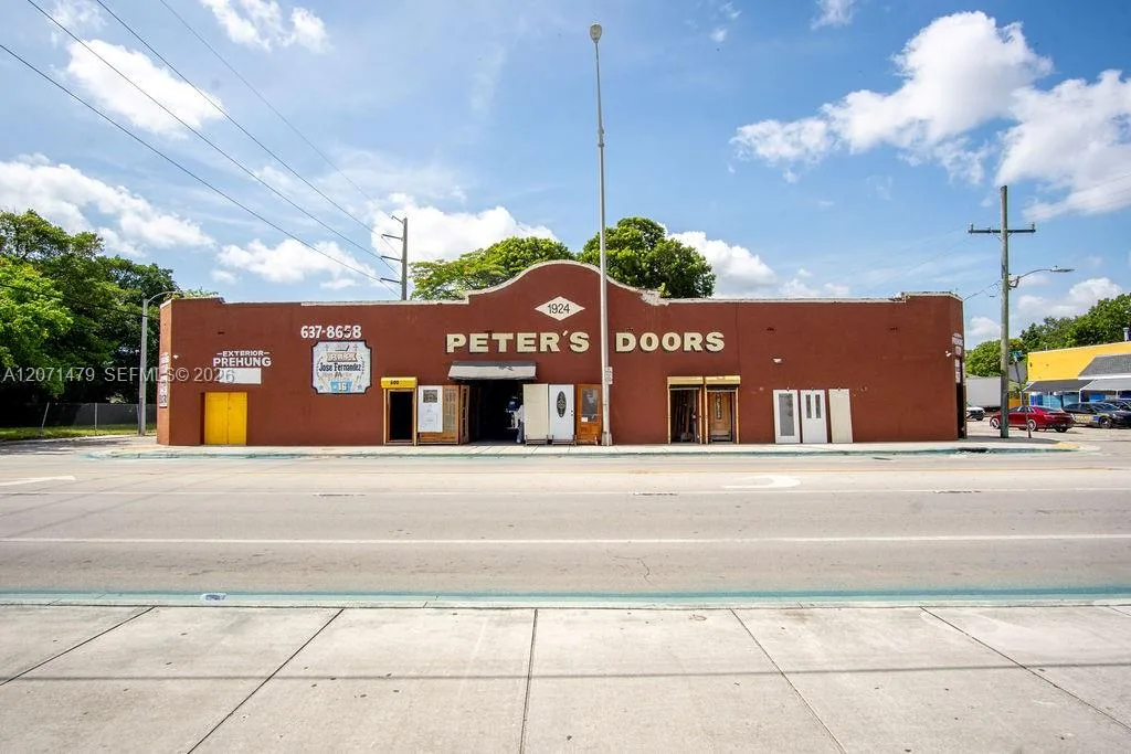 800 NW 36th St, Miami, FL 33127