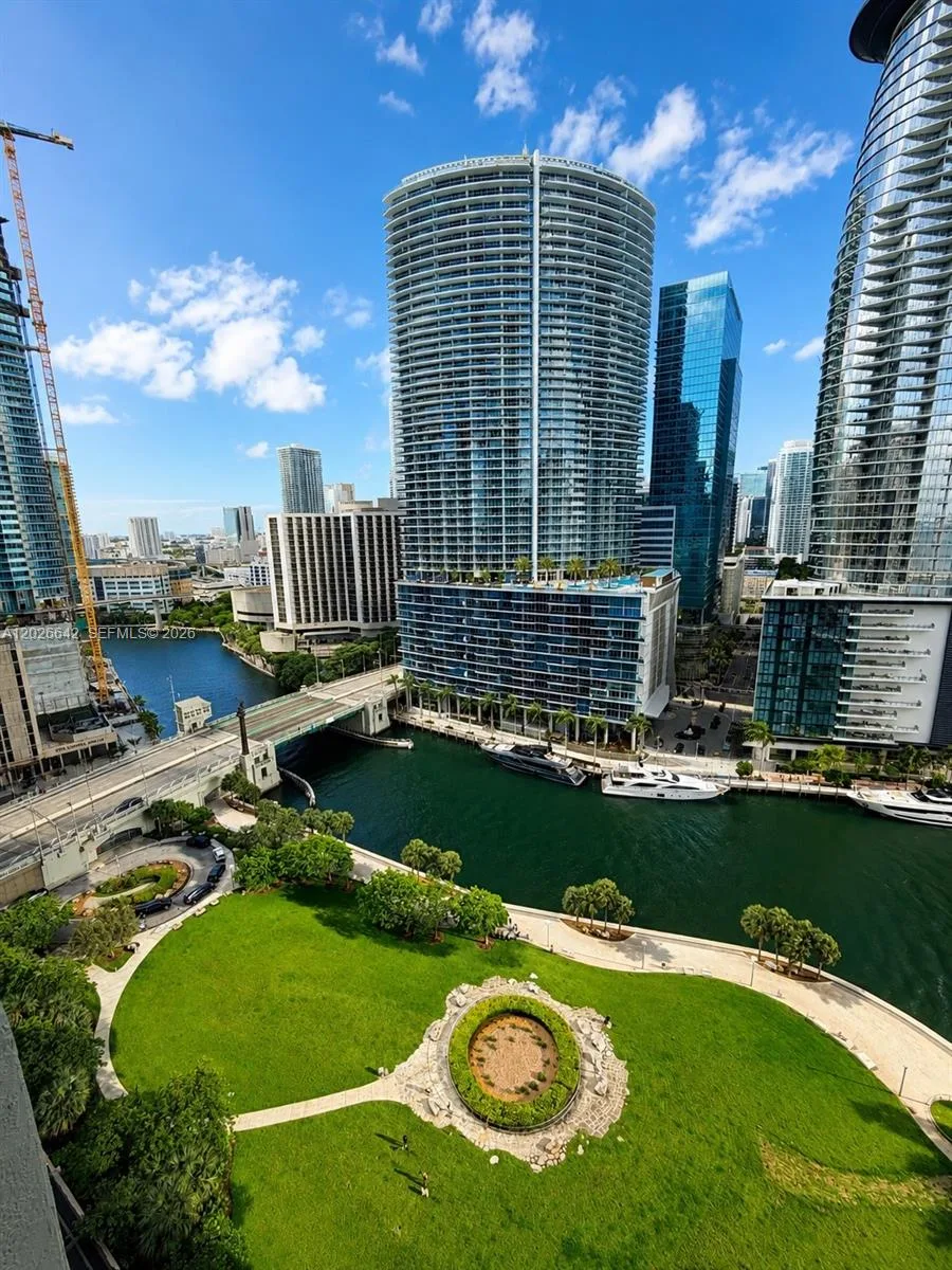 475 Brickell Ave # 3908, Miami, FL 33131 photo 5