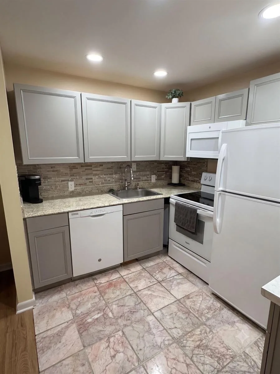 68 Brighton B, Boca Raton, FL 33434 photo 13