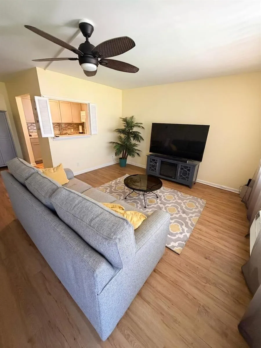 68 Brighton B, Boca Raton, FL 33434 photo 3