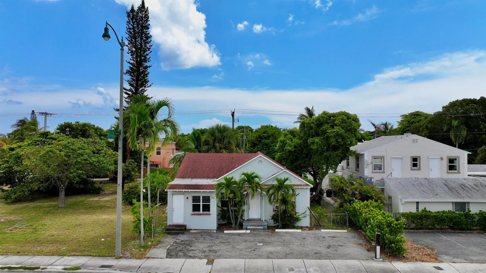 3608 Broadway Avenue, West Palm Beach, FL 33407