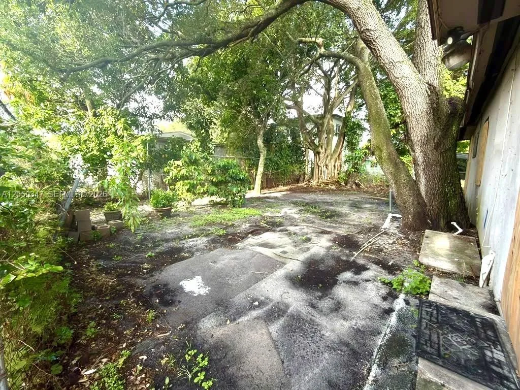 800 NW 56 STREET # 3, Miami, FL 33127 photo 5