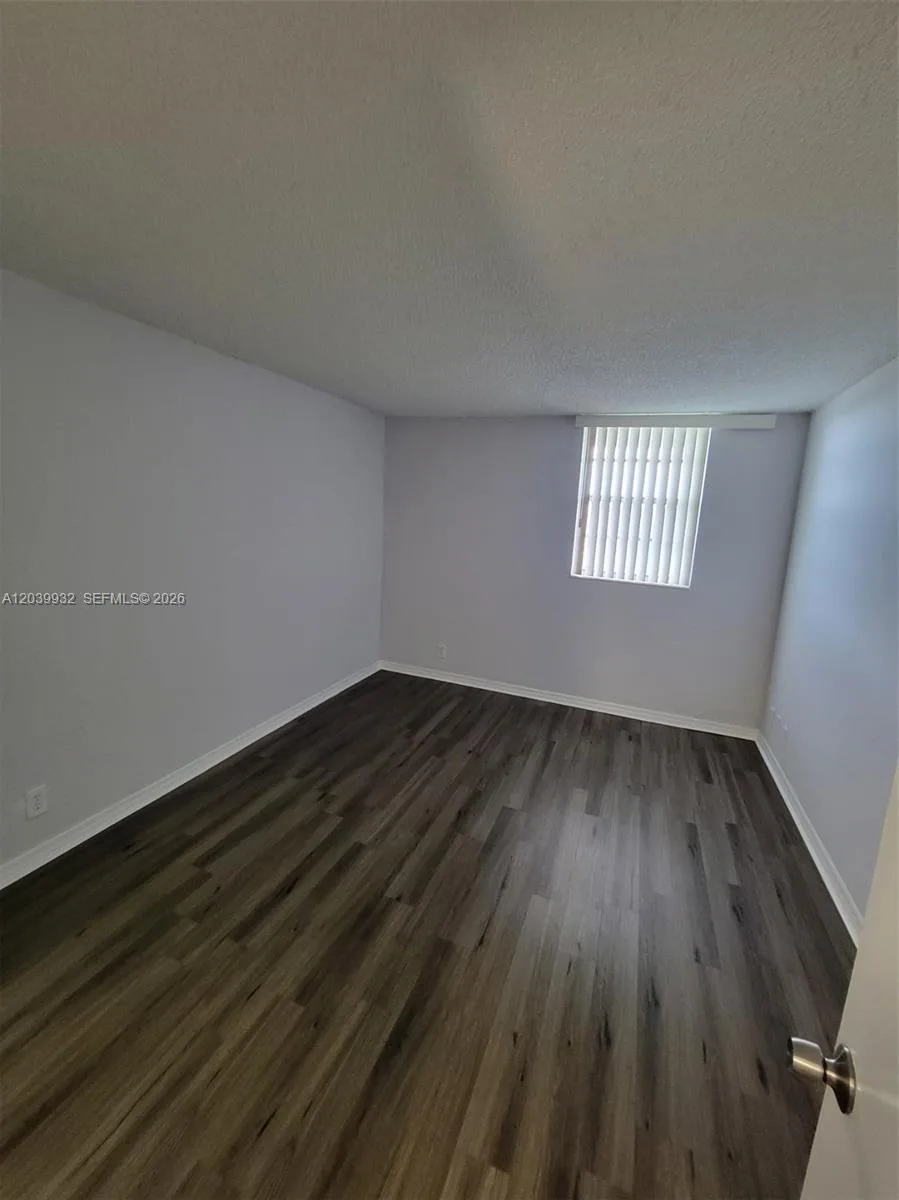 4550 NW 9th St # 512E, Miami, FL 33126 photo 9