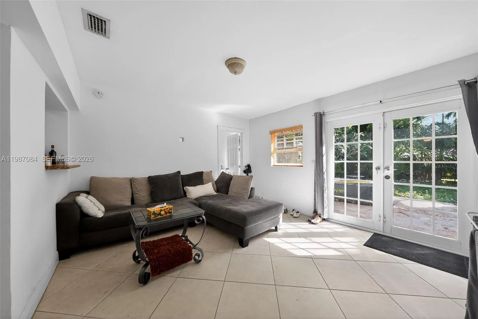 2131 Biarritz Dr, Miami Beach, FL 33141 photo 11