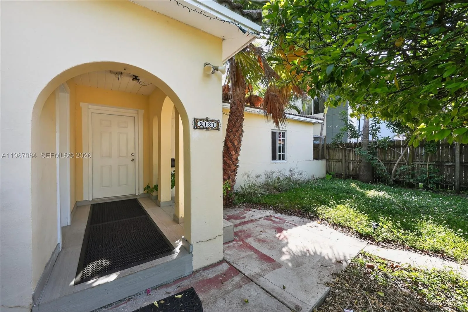 2131 Biarritz Dr, Miami Beach, FL 33141 photo 3
