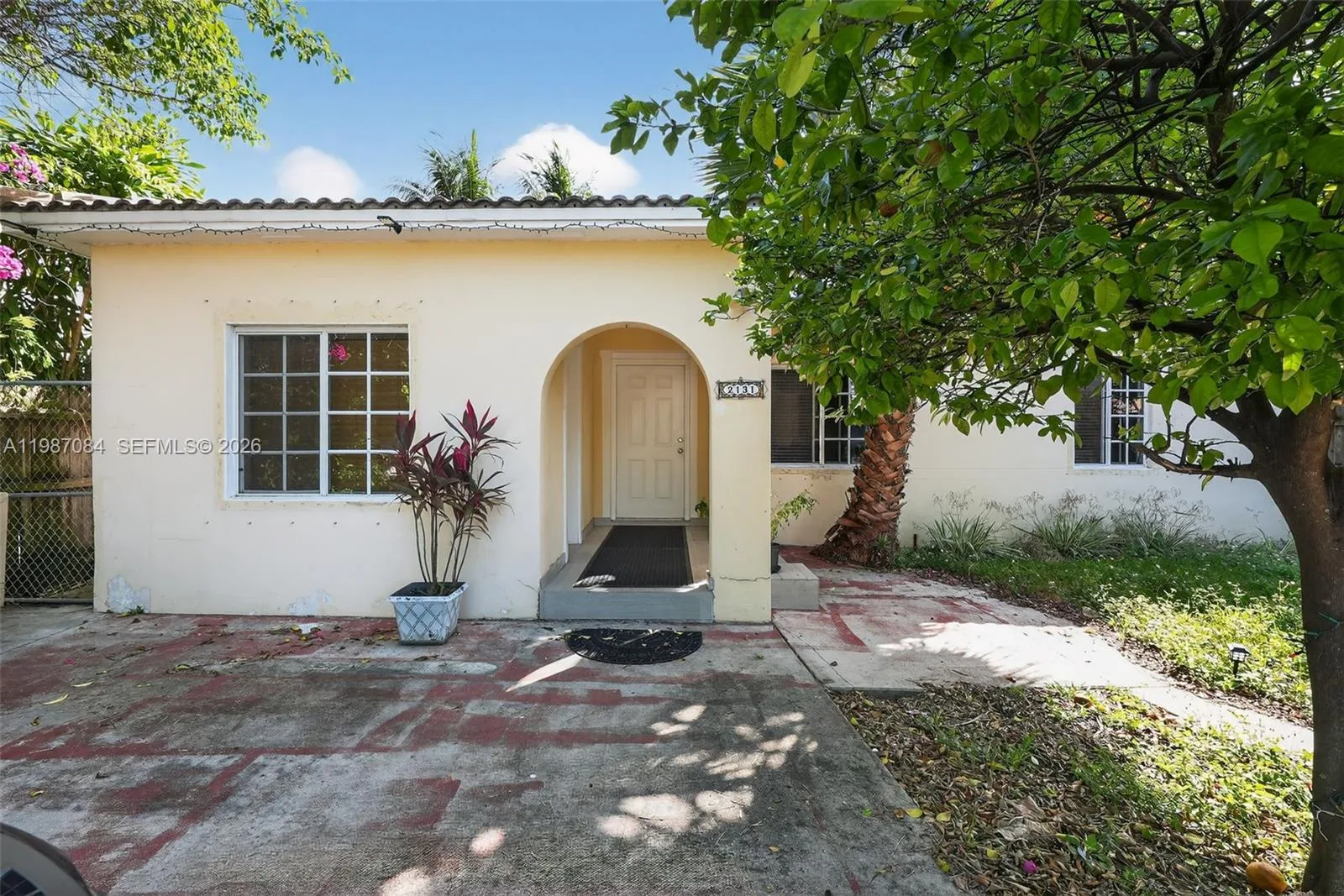 2131 Biarritz Dr, Miami Beach, FL 33141 photo 5