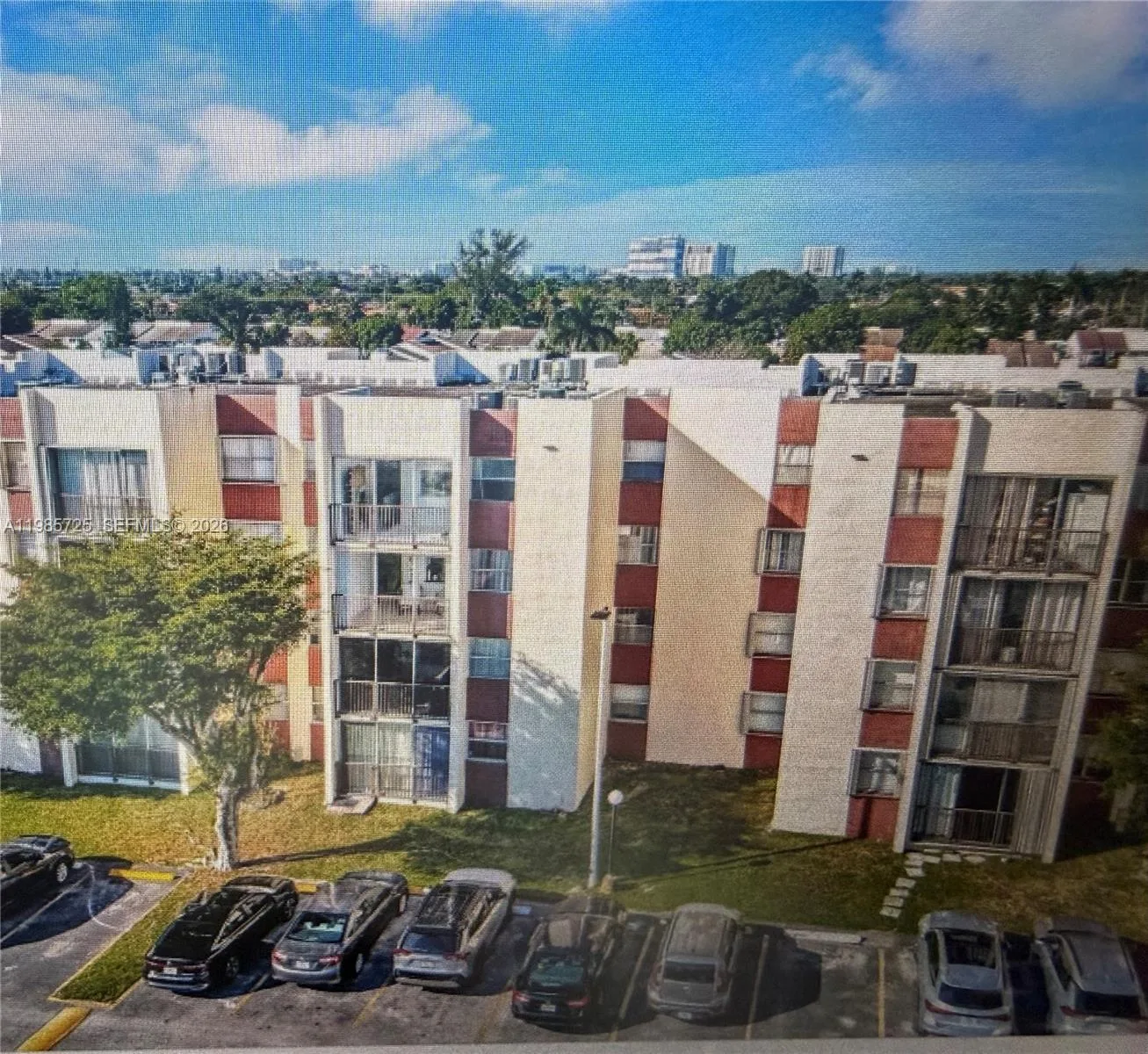 9441 SW 4th St # 111, Miami, FL 33174