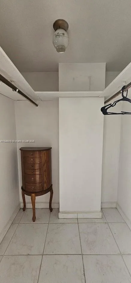 2025 NE 164th St # 914, North Miami Beach, FL 33162 photo 7
