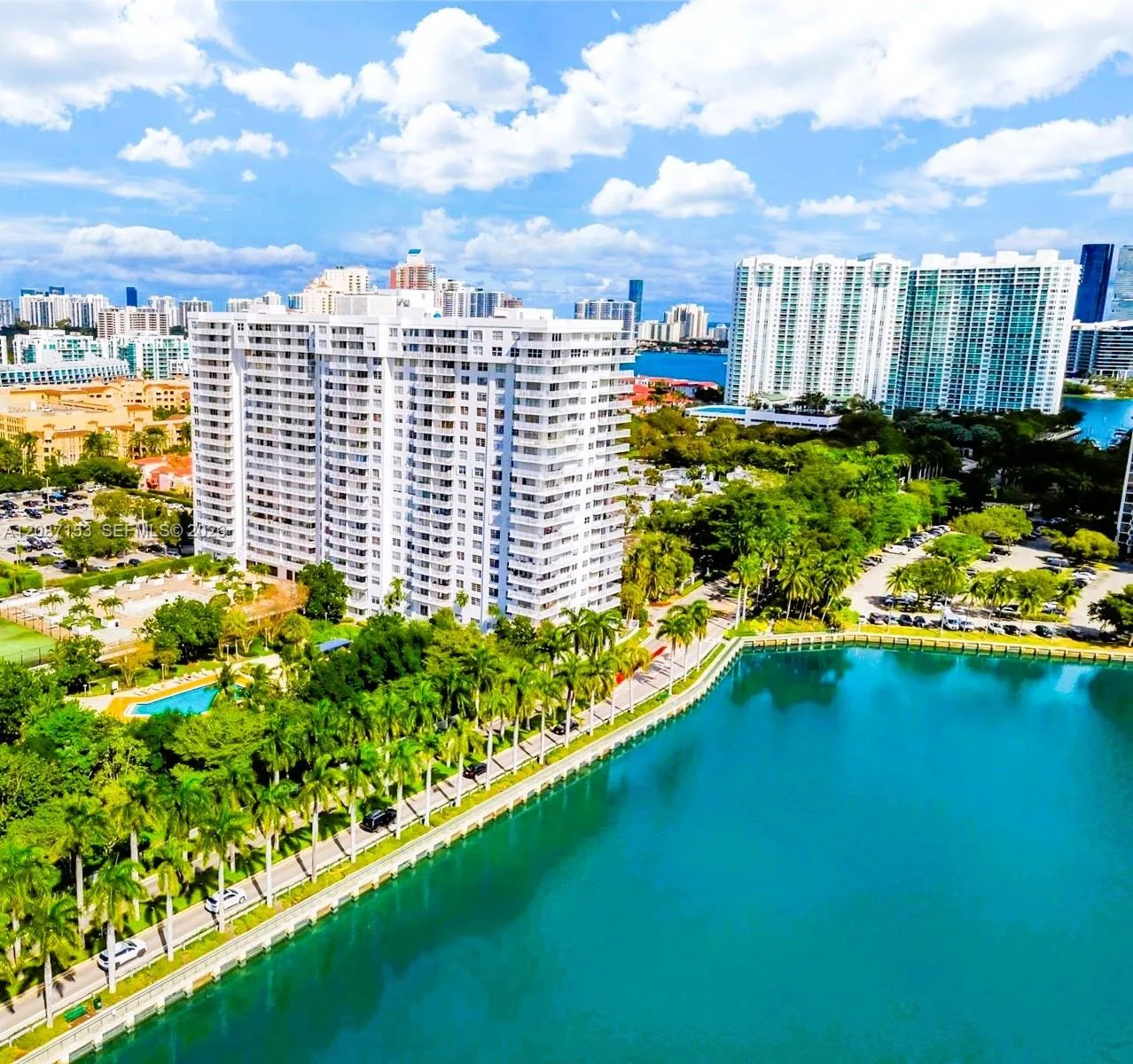 2801 NE 183rd St # 1805W, Aventura, FL 33160