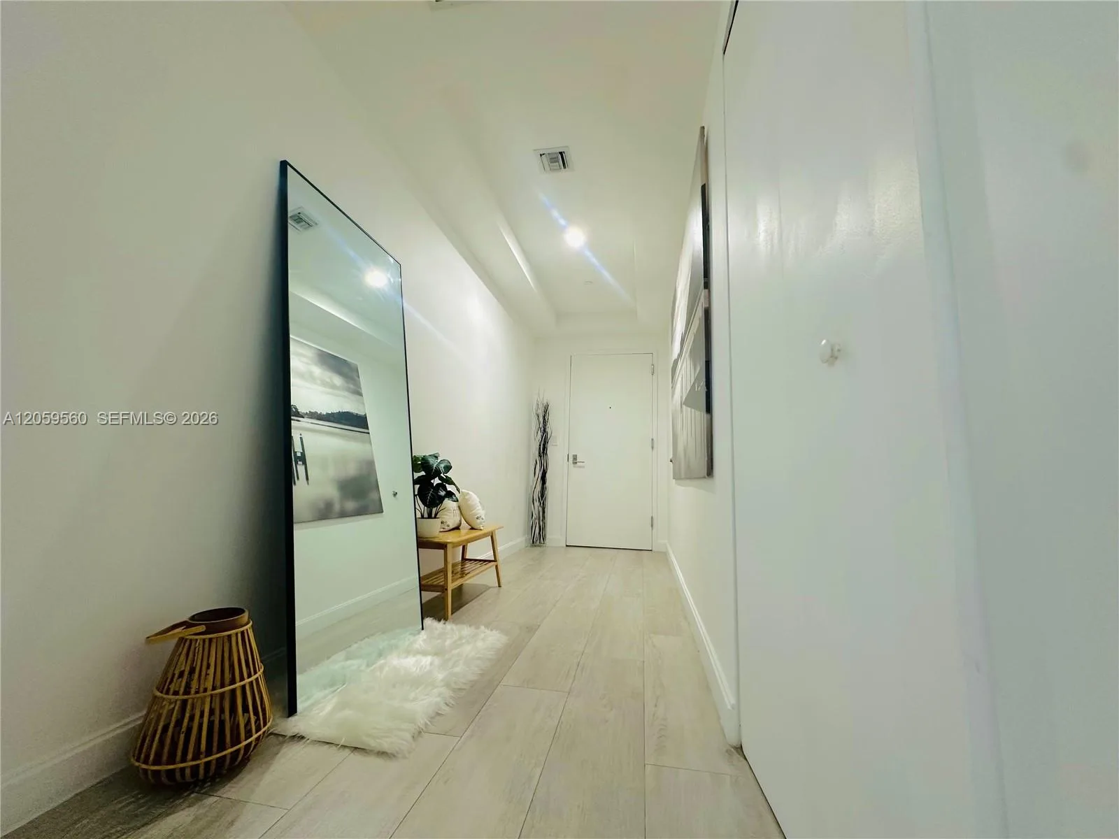 45 SW 9th St # 2501, Miami, FL 33130 photo 4