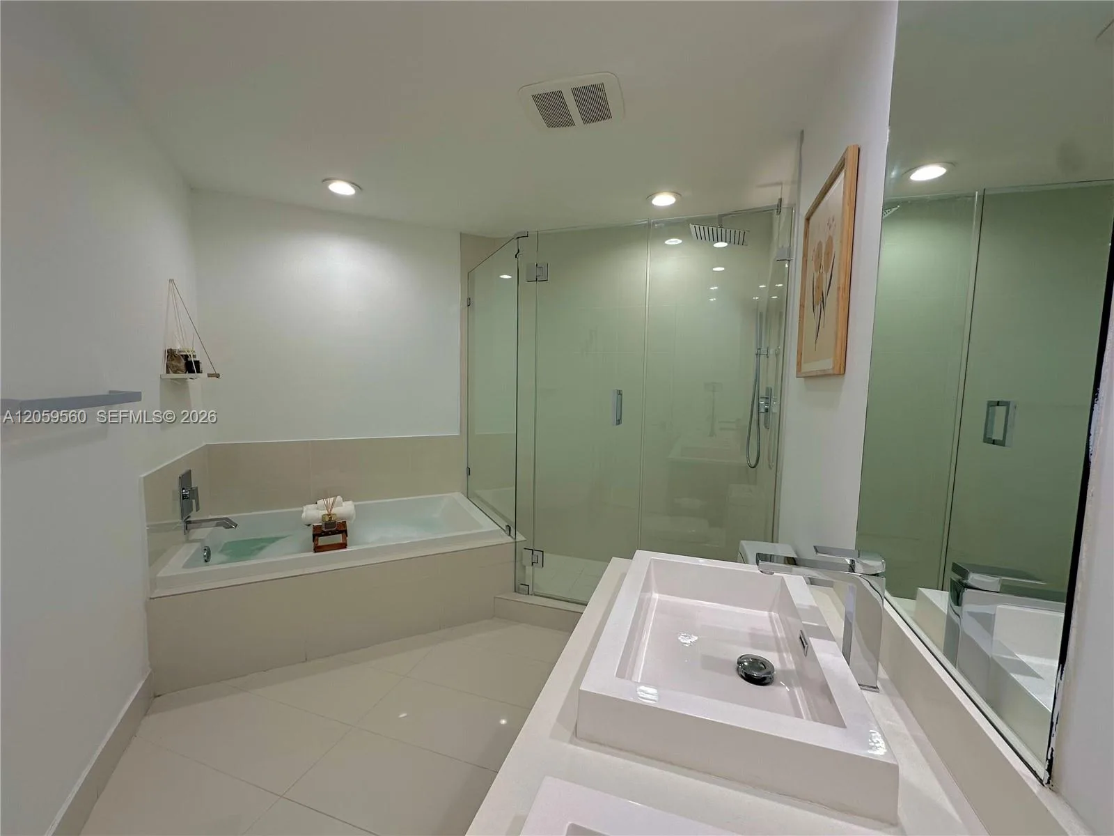 45 SW 9th St # 2501, Miami, FL 33130 photo 9