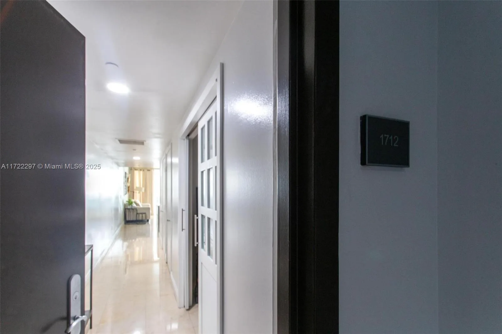 1830 S Ocean Dr # 1712, Hallandale Beach, FL 33009 photo 3