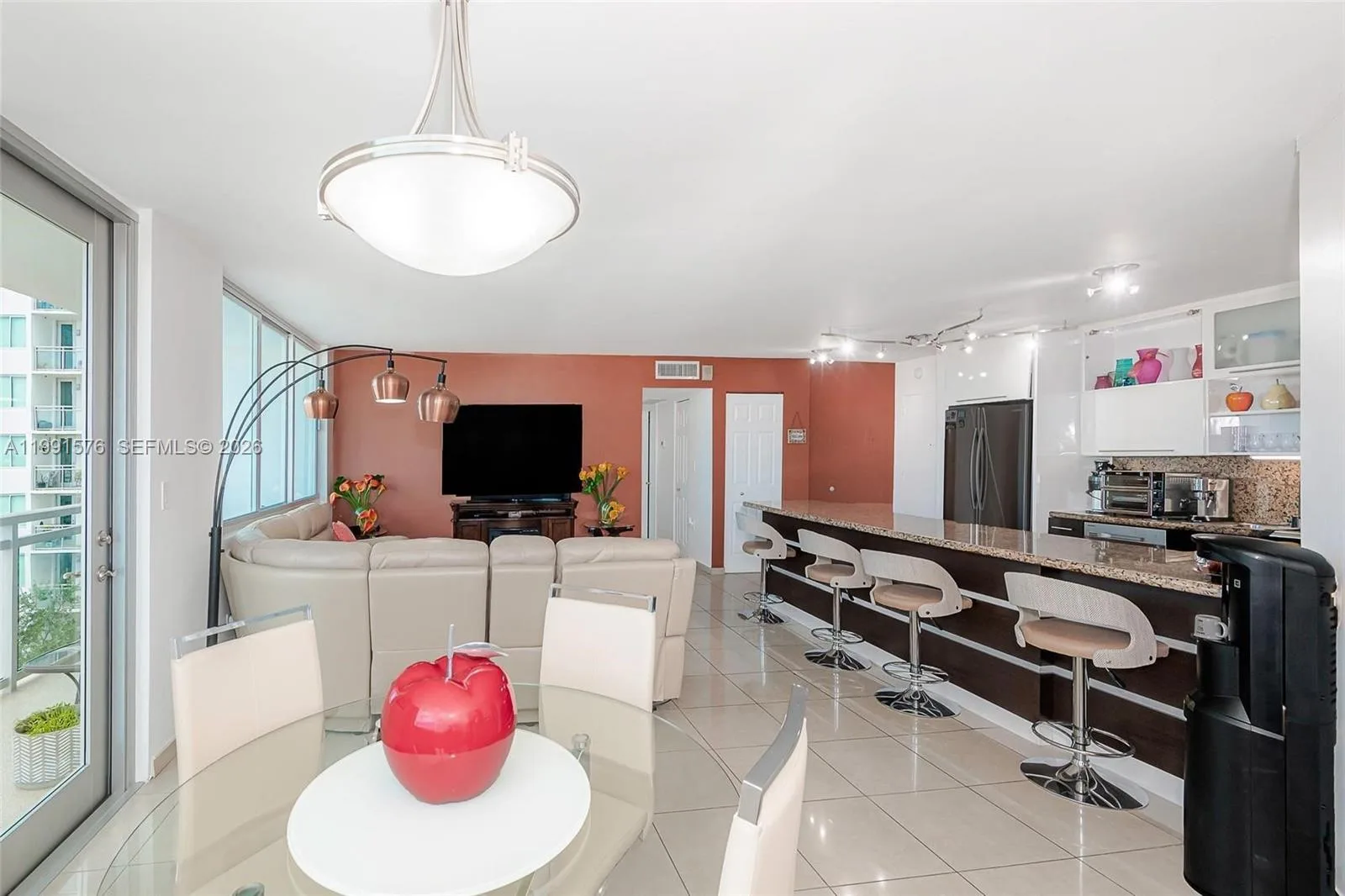 7135 Collins Ave # 625, Miami Beach, FL 33141 photo 7