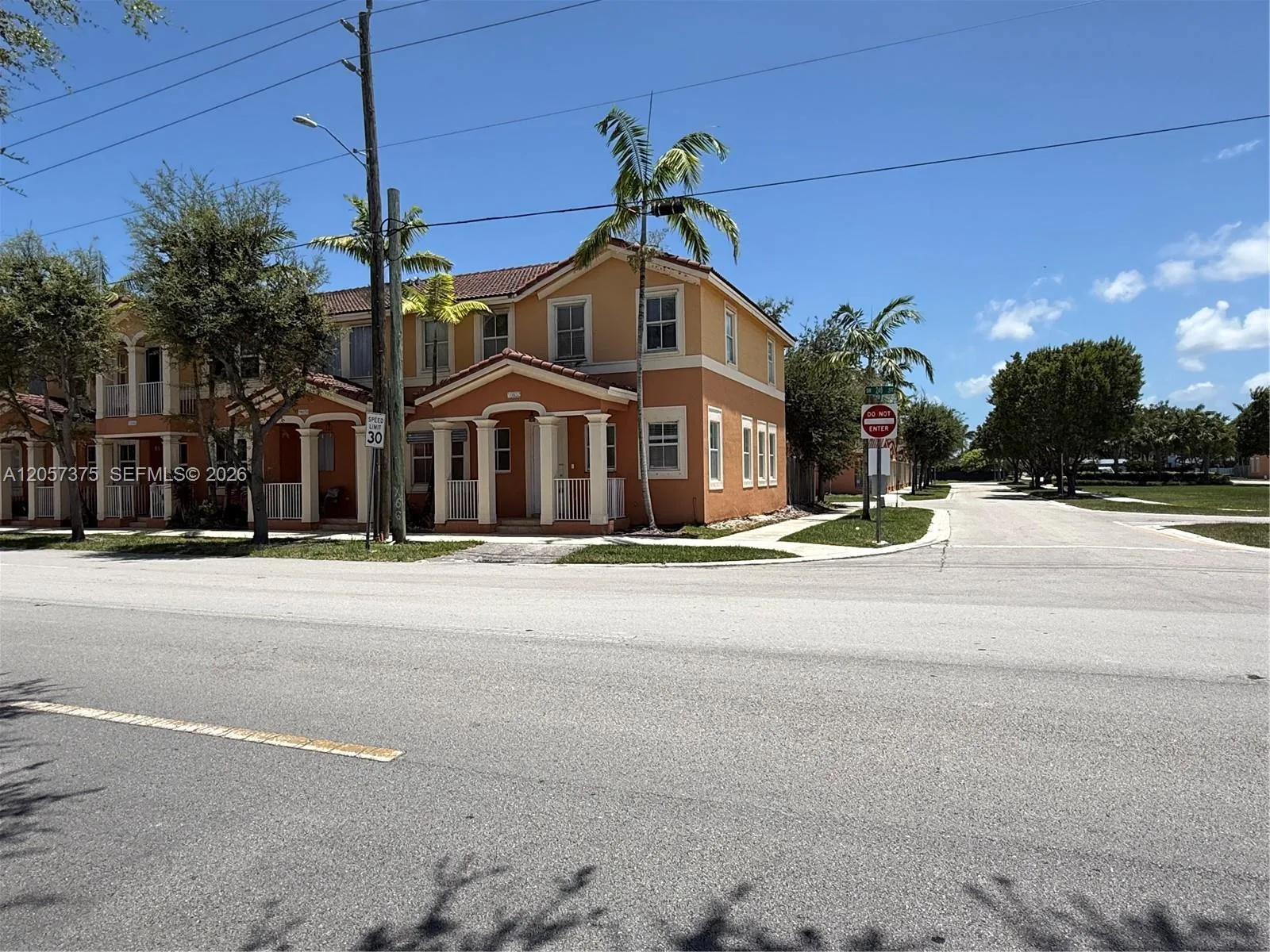 10852 SW 240th St, Homestead, FL 33032