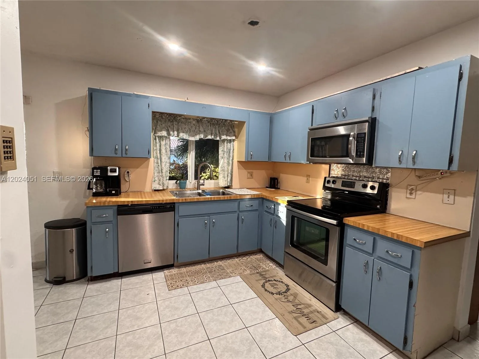 8121 SW 205th St, Cutler Bay, FL 33189 photo 4