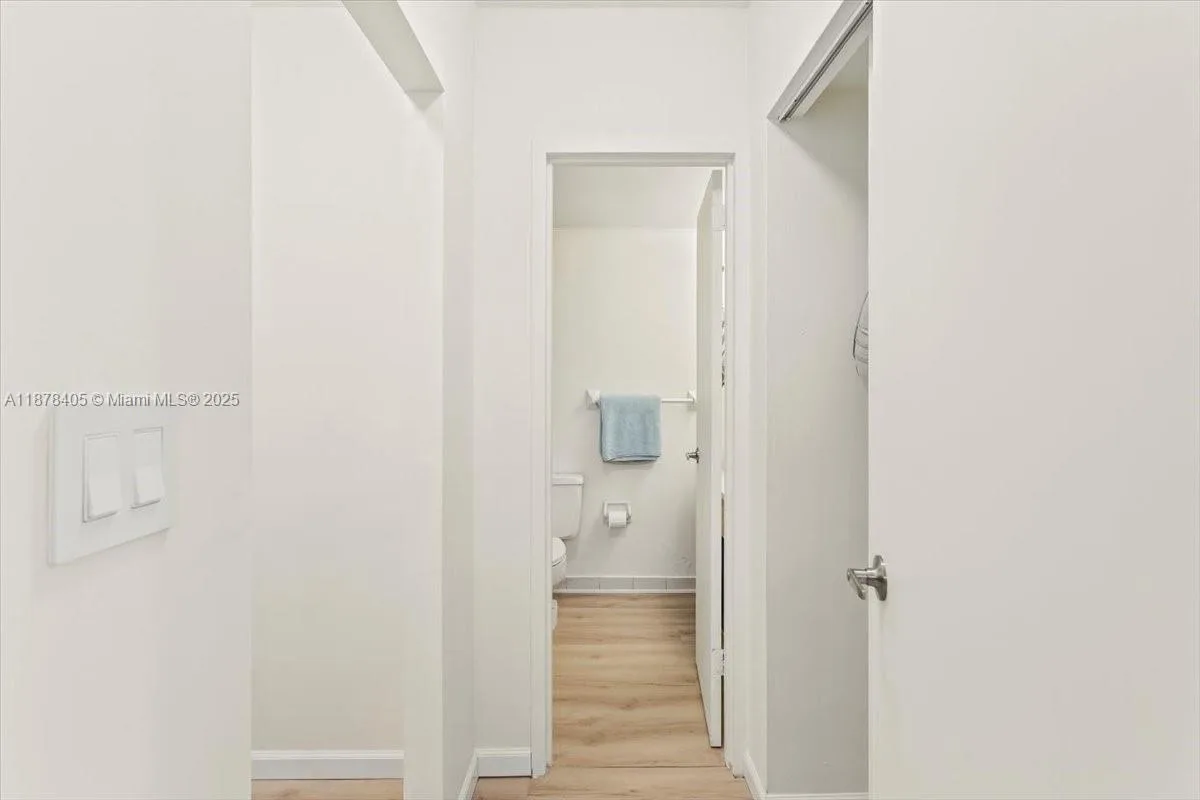 2899 Collins Ave # 1104, Miami Beach, FL 33140 photo 10