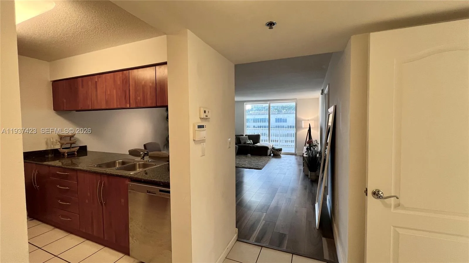1200 Brickell Bay Dr # 2018, Miami, FL 33131