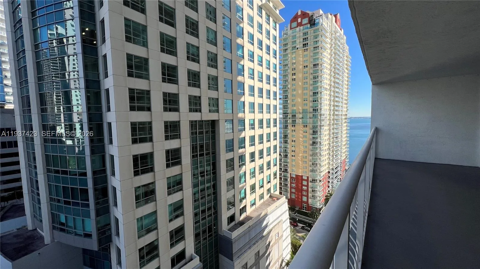 1200 Brickell Bay Dr # 2018, Miami, FL 33131 photo 11