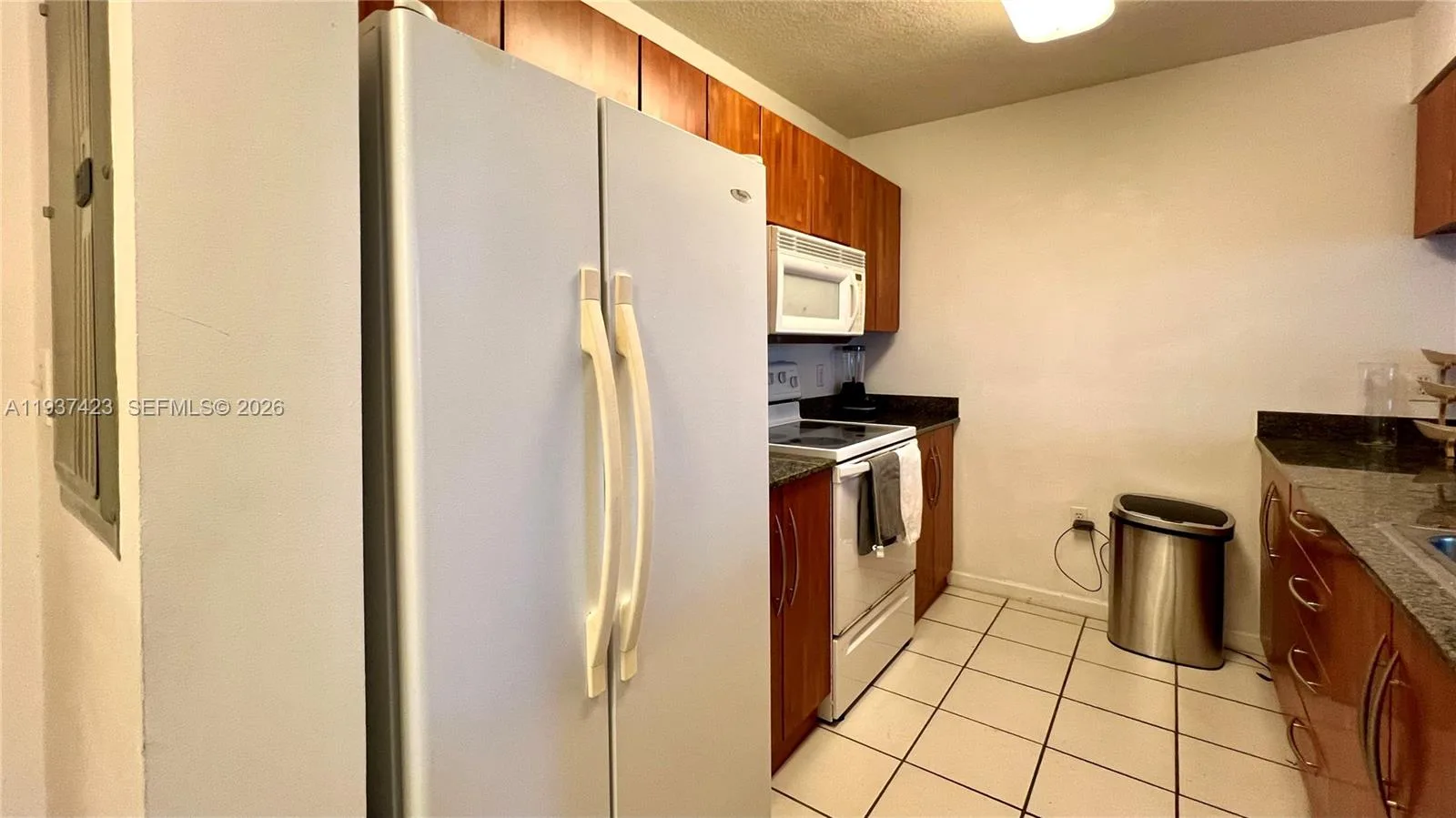 1200 Brickell Bay Dr # 2018, Miami, FL 33131 photo 3