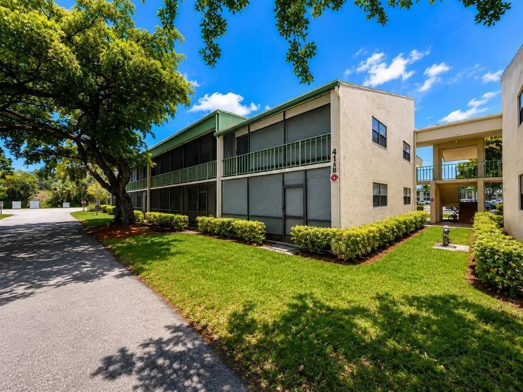 4116 NW 88TH Avenue # 207, Coral Springs, FL 33065