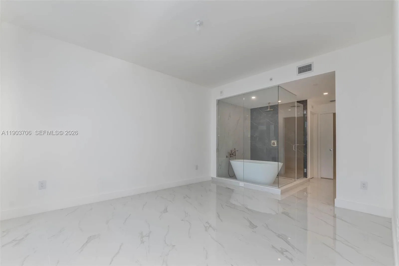 700 NE 24 St # 5405, Miami, FL 33137 photo 12
