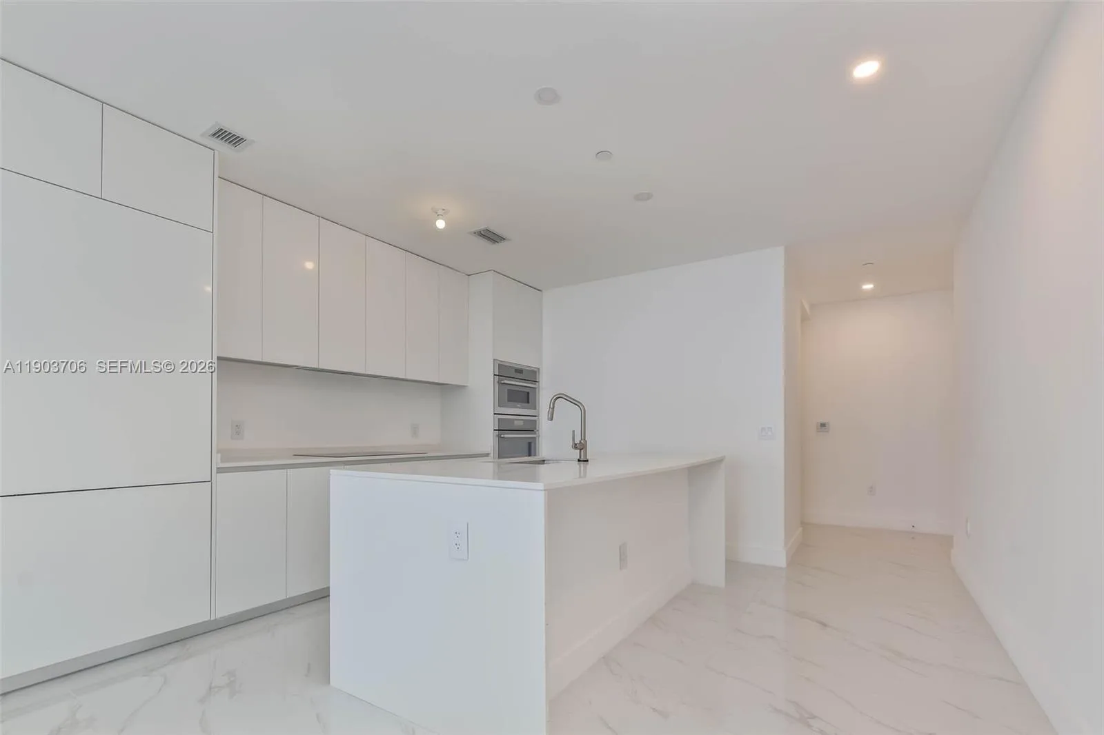 700 NE 24 St # 5405, Miami, FL 33137 photo 9