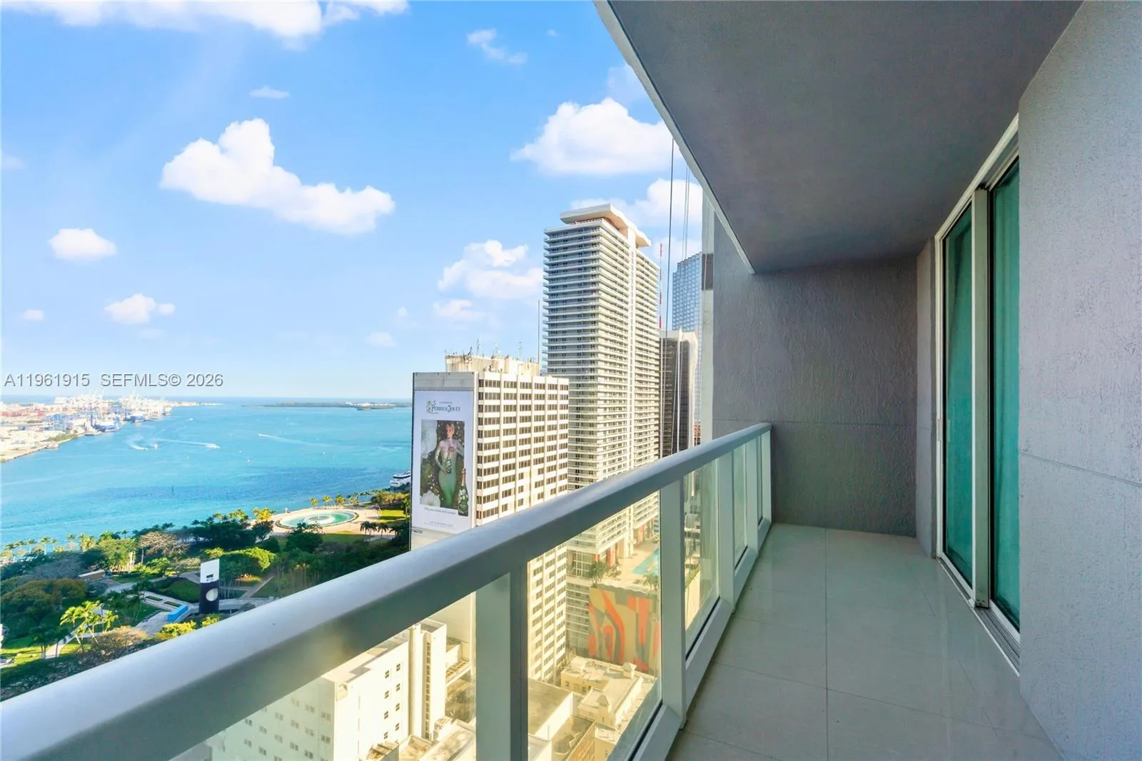 253 NE 2nd St # 3105, Miami, FL 33132