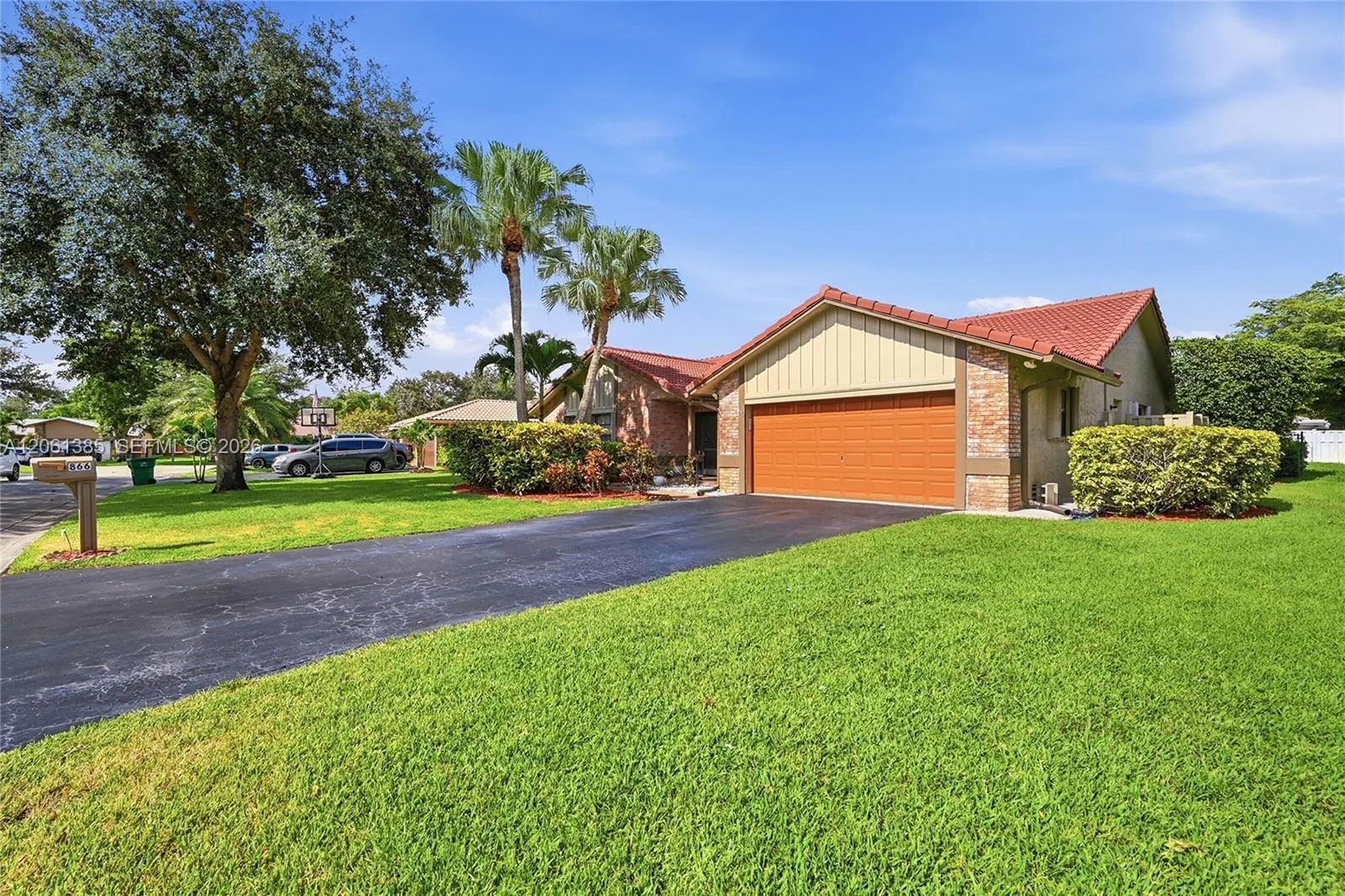 866 NW 110th Ave, Coral Springs, FL 33071 photo 2