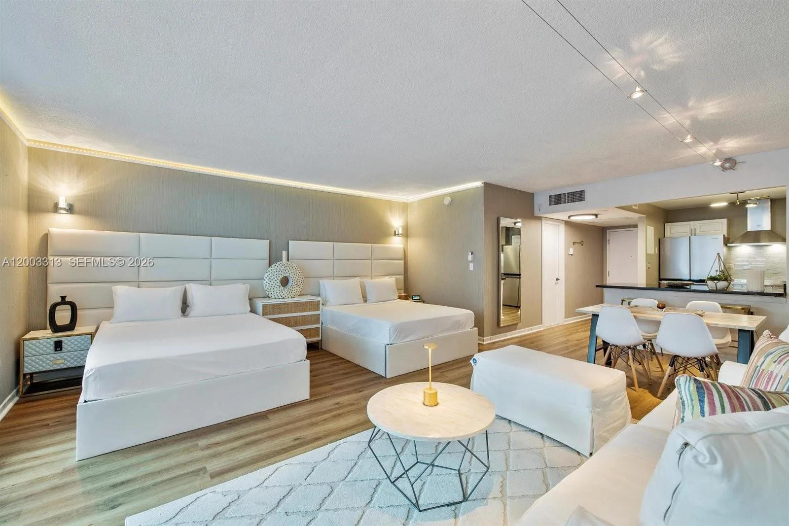 2301 Collins Ave # 421, Miami Beach, FL 33139