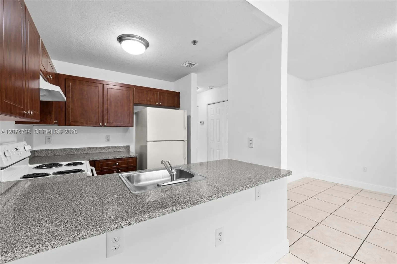 2429 W 78th St # 102, Hialeah, FL 33016 photo 4