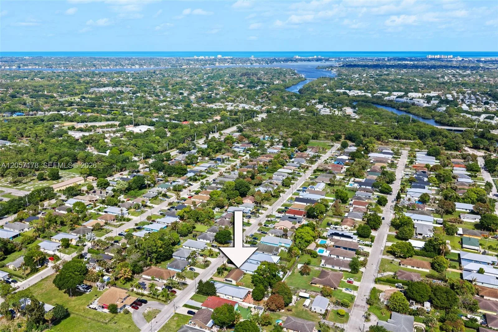 6894 3rd St, Jupiter, FL 33458
