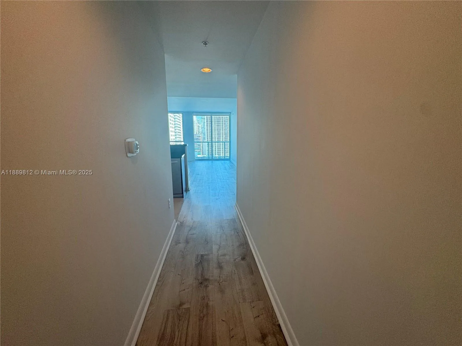 244 Biscayne Blvd # 2105, Miami, FL 33132 photo 4