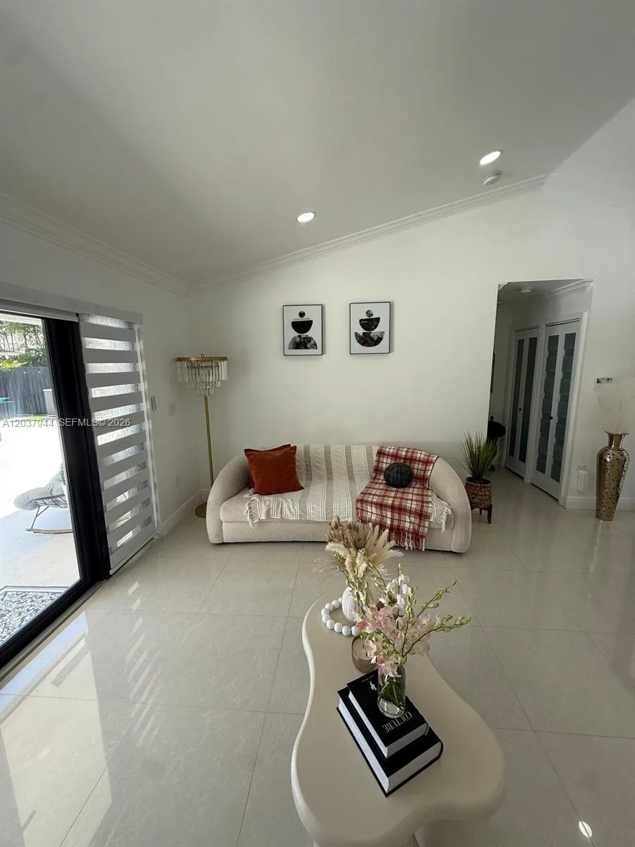 14832 SW 169th Ln, Miami, FL 33187 photo 7