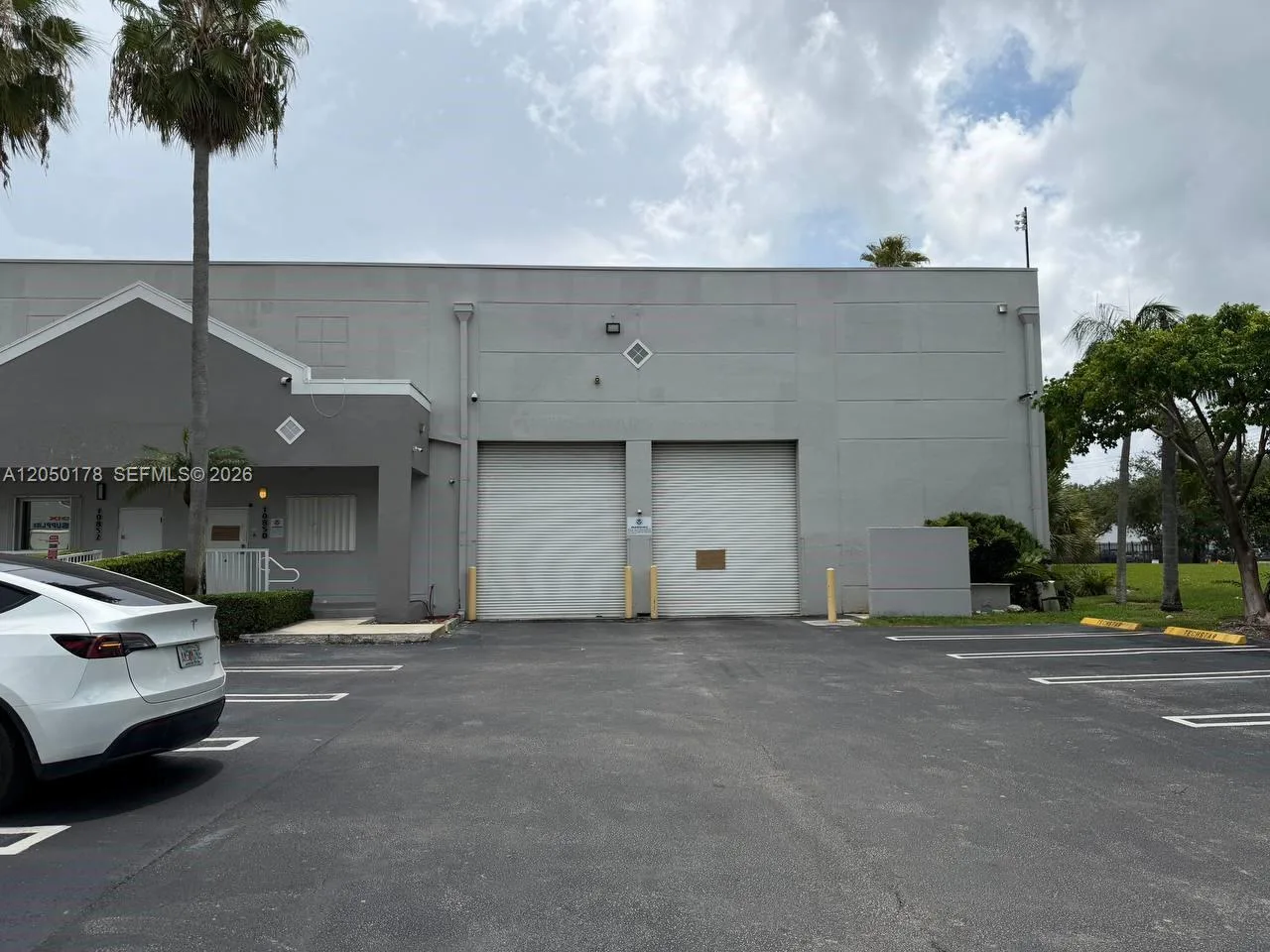 10850 NW 27th St, Doral, FL 33172