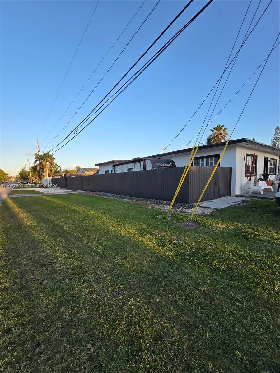 345 NW 5th Ave, Florida City, FL 33034 photo 2